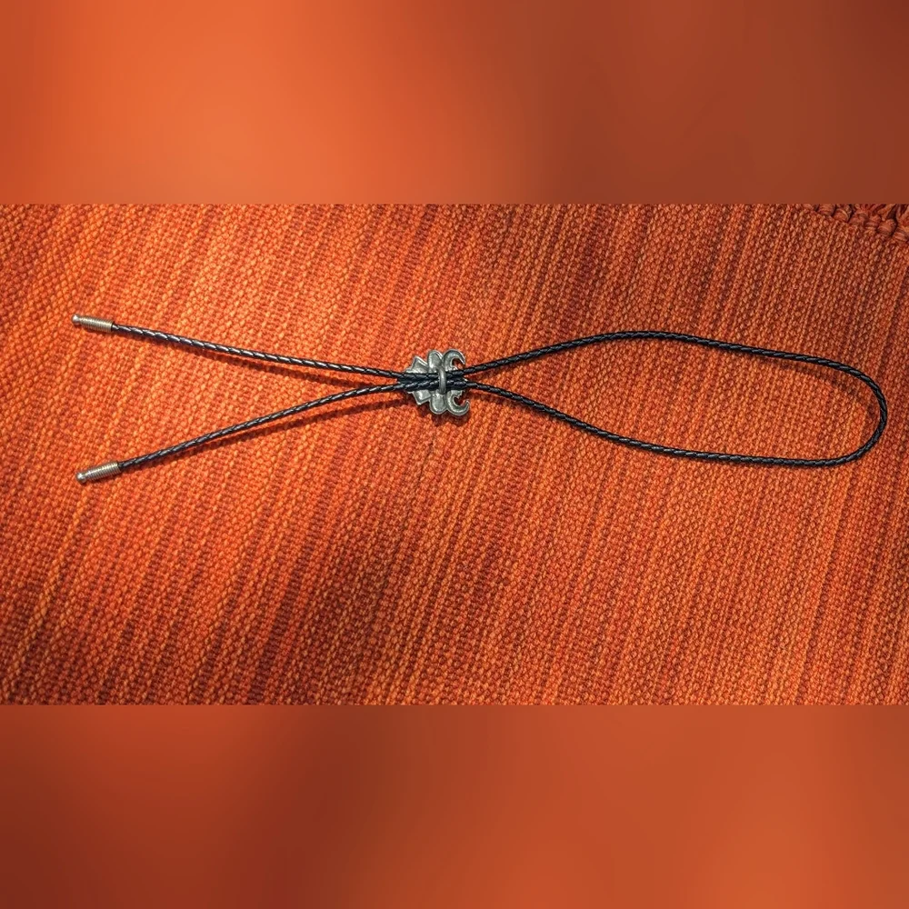 Vintage Metal Bolo Tie//Bull//Red+Turquoise like stones - Picture 4 of 8